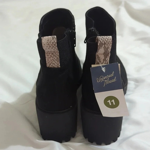 Universal Thread Taci Suede Boots with Memory Foam Insole, Color Black Size 11 - Picture 4 of 16
